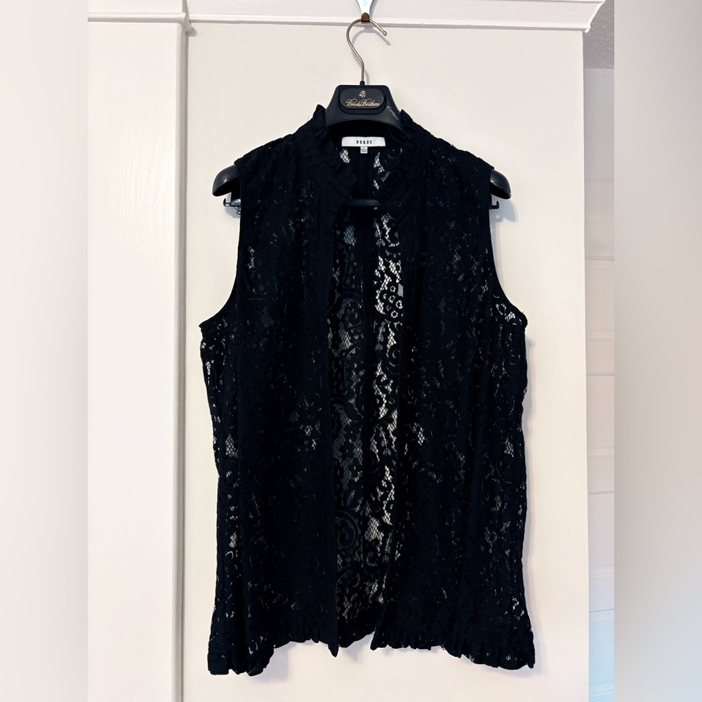 Ro & De Black Lace Sleeveless Blouse